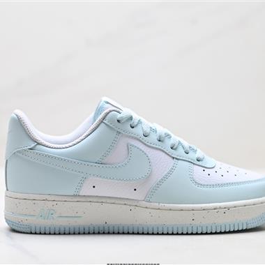 NIKE AIR FORCE 1‘07