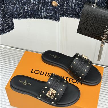 Louis Vuitton   2026新款女生休閒時尚鞋子