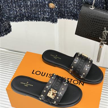 Louis Vuitton   2026新款女生休閒時尚鞋子