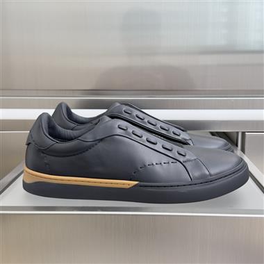 FENDI   2026新款男生休閒時尚鞋子