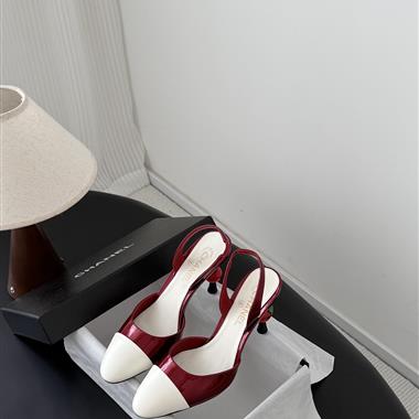 2026新款女生休閒時尚鞋子