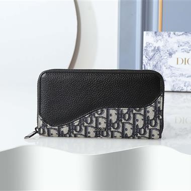DIOR  2026新款時尚包包  尺寸：19.8*11*2.5CM