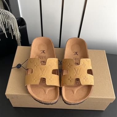 Louis Vuitton   2026新款女生休閒時尚鞋子