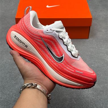 Nike Vomero Plus 舒適減震防滑 低幫跑步鞋