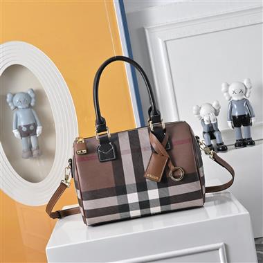 BURBERRY  2026新款女生時尚包包   尺寸：25-17CM