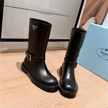 PRADA  2026新款女生休閒時尚鞋子