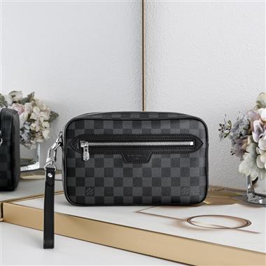 LOUIS VUITTON   2026新款男生時尚包包  尺寸：24.5 x 15.5 x 6CM