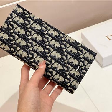 DIOR   2026新款時尚包包 尺寸：17.5*x8.5CM