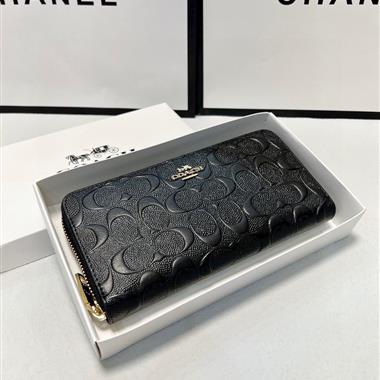 COACH  2026新款時尚包包 尺寸：19x10CM