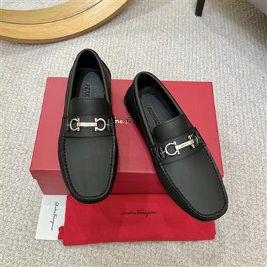 Ferragamo    2026新款男生休閒時尚鞋子
