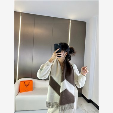 HERMES  2026秋冬新款時尚圍巾  尺寸：150-30