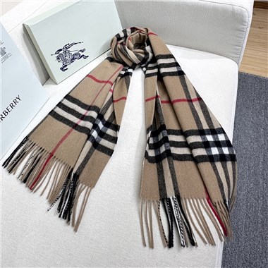 BURBERRY  2026秋冬新款時尚圍巾  尺寸：200-52