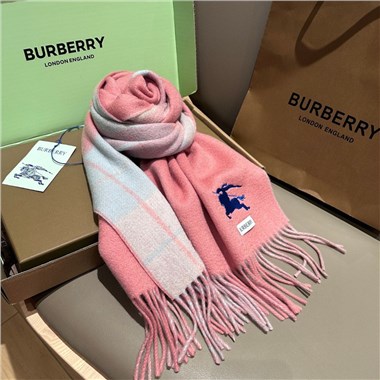 BURBERRY  2026秋冬新款時尚圍巾  尺寸：180-35