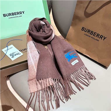 BURBERRY  2026秋冬新款時尚圍巾  尺寸：180-35