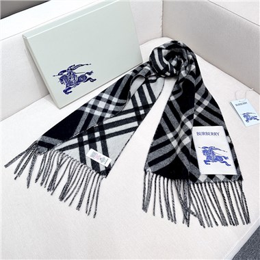 BURBERRY  2026秋冬新款時尚圍巾  尺寸：168-30