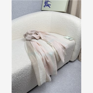 BURBERRY  2026秋冬新款時尚圍巾  尺寸：220-75