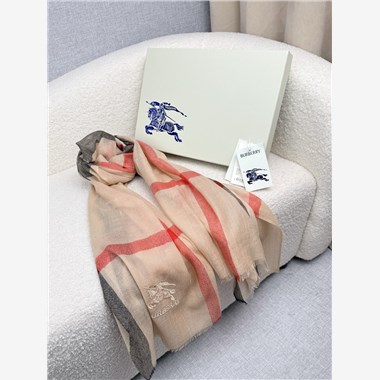 BURBERRY  2026秋冬新款時尚圍巾  尺寸：220-75
