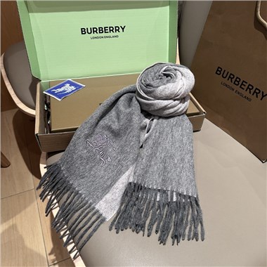 BURBERRY  2026秋冬新款時尚圍巾  尺寸：180-30