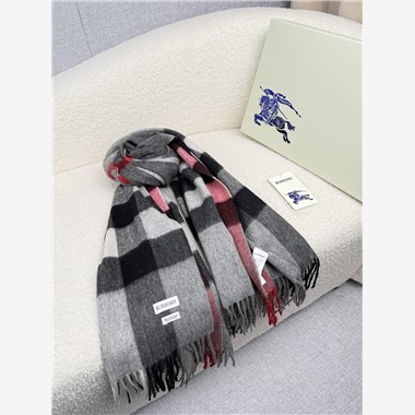 BURBERRY  2026秋冬新款時尚圍巾  尺寸：200-70