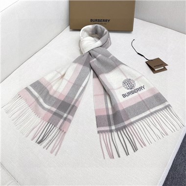 BURBERRY  2026秋冬新款時尚圍巾  尺寸：180-30