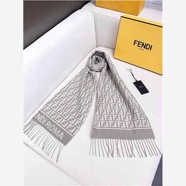 FENDI   2026秋冬新款時尚圍巾   尺寸：200-30