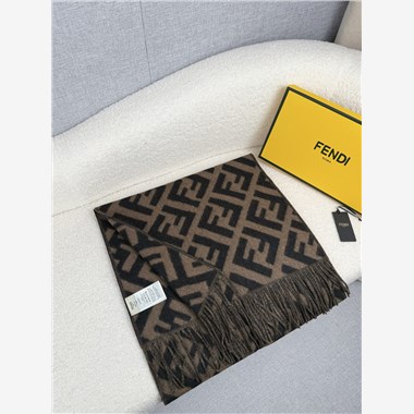 FENDI   2026秋冬新款時尚圍巾   尺寸：200-50