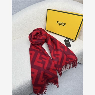 FENDI   2026秋冬新款時尚圍巾   尺寸：200-50