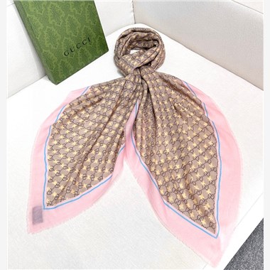 GUCCI   2026秋冬新款時尚圍巾   尺寸：140-140