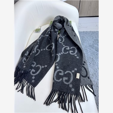 GUCCI   2026秋冬新款時尚圍巾   尺寸：200-45