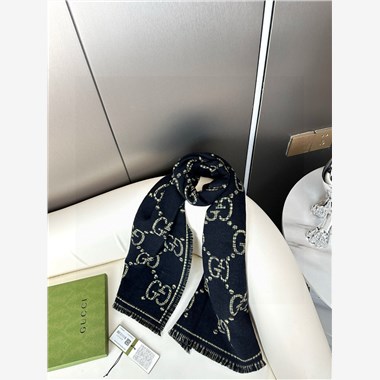 GUCCI   2026秋冬新款時尚圍巾   尺寸：180-47
