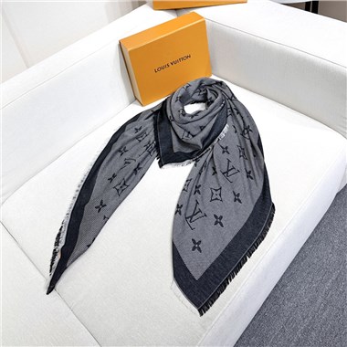 LOUIS VUITTON  2026秋冬新款時尚圍巾   尺寸：140-140