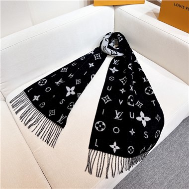LOUIS VUITTON  2026秋冬新款時尚圍巾   尺寸：220-40