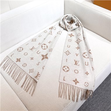 LOUIS VUITTON  2026秋冬新款時尚圍巾   尺寸：220-40