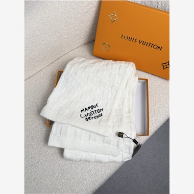 LOUIS VUITTON  2026秋冬新款時尚圍巾   尺寸：160-25
