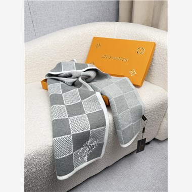 LOUIS VUITTON  2026秋冬新款時尚圍巾   尺寸：180-30