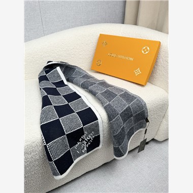 LOUIS VUITTON  2026秋冬新款時尚圍巾   尺寸：180-30