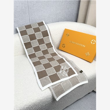 LOUIS VUITTON  2026秋冬新款時尚圍巾   尺寸：180-30