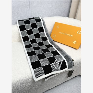 LOUIS VUITTON  2026秋冬新款時尚圍巾   尺寸：180-30