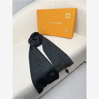 LOUIS VUITTON  2026秋冬新款時尚圍巾   尺寸：180-30