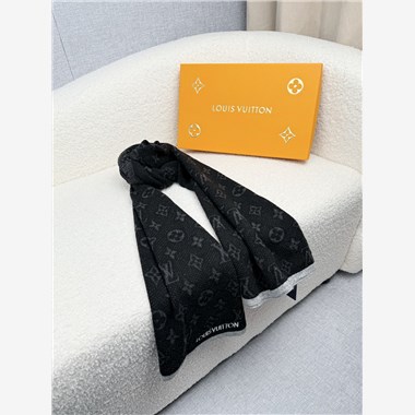 LOUIS VUITTON  2026秋冬新款時尚圍巾   尺寸：180-30