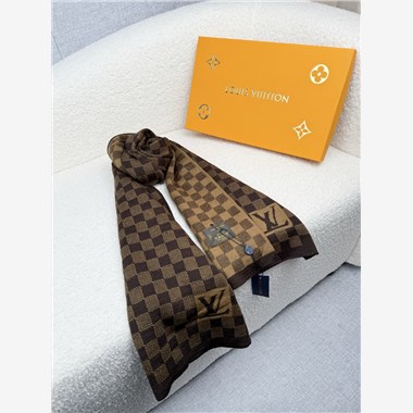 LOUIS VUITTON  2026秋冬新款時尚圍巾   尺寸：180-30