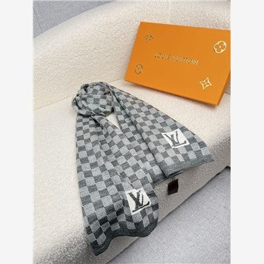 LOUIS VUITTON  2026秋冬新款時尚圍巾   尺寸：180-30