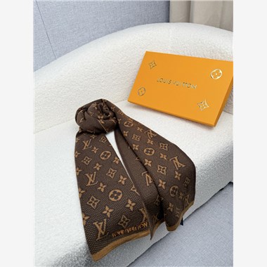 LOUIS VUITTON  2026秋冬新款時尚圍巾   尺寸：180-30