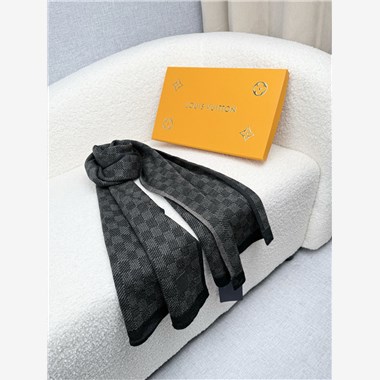 LOUIS VUITTON  2026秋冬新款時尚圍巾   尺寸：180-30