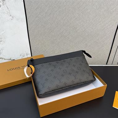 LOUIS VUITTON  2026新款男生時尚包包 尺寸：29 x 21CM