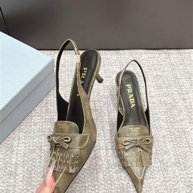 PRADA  2026新款女生休閒時尚鞋子
