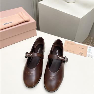MIUMIU   2026新款女生休閒時尚鞋子