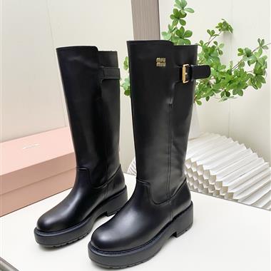 MIUMIU   2026新款女生休閒時尚鞋子