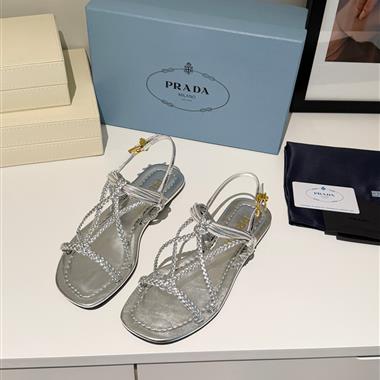 PRADA    2026新款女生休閒時尚鞋子