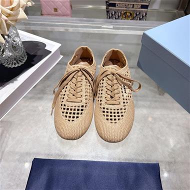PRADA    2026新款女生休閒時尚鞋子